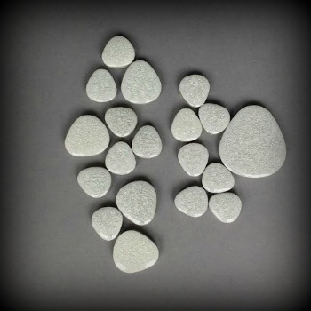 kamienie-crackle-bialy